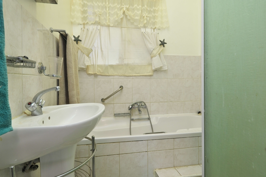 4 Bedroom Property for Sale in Westering Eastern Cape